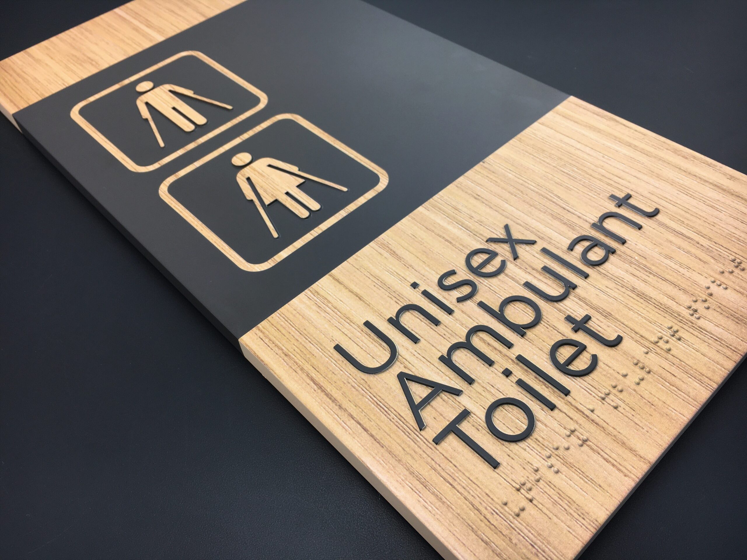 Unisex Ambulant Toilet Woodgrain Braille Sign
