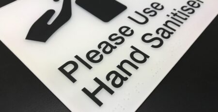Pleaser use Hand sanitiser Braille Sign